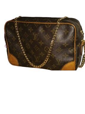 $1400 LOUIS VUITTON Crossbody Bag